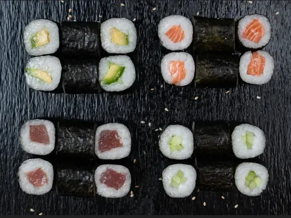 N4. Sushi set 24ks