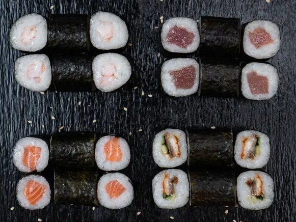 N5. Sushi set 24ks