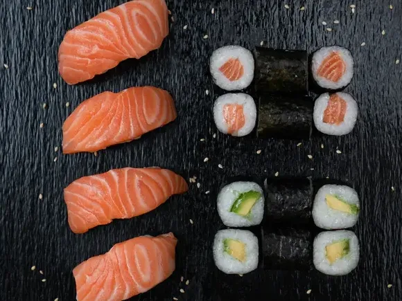 N6. Sushi set 16ks