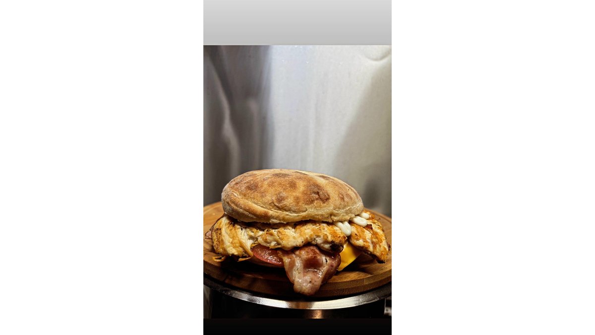 Sandwich pui cu bacon