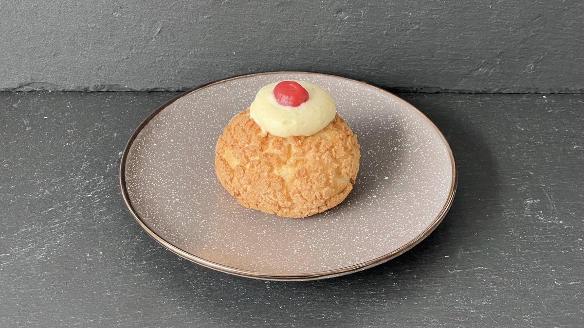 Choux cu capsuni