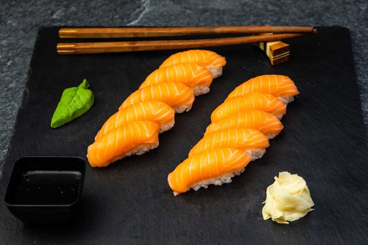 10 nigiri somon