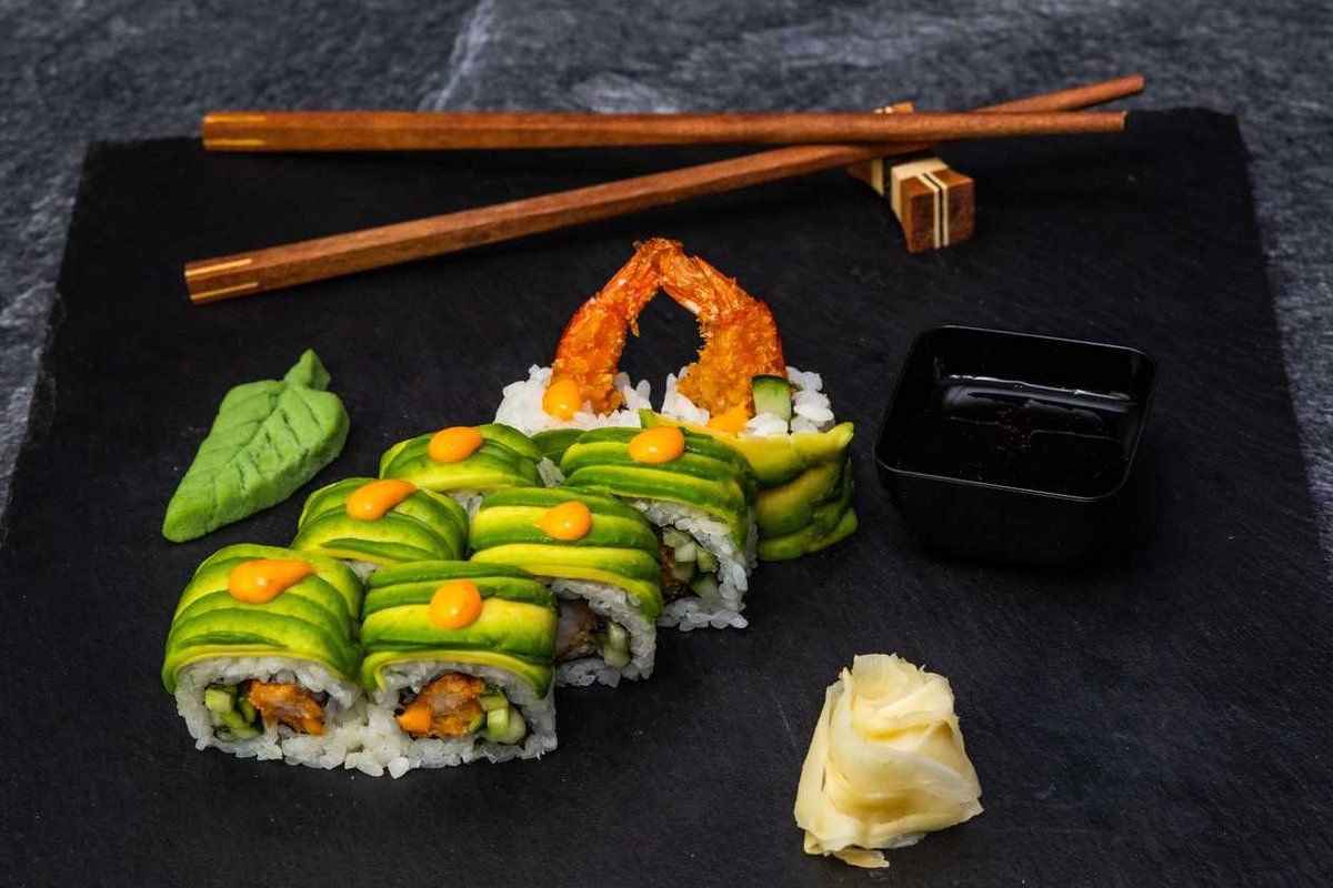 Dragon roll