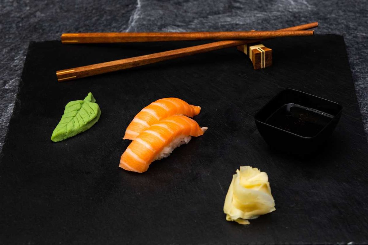 Nigiri cu somon
