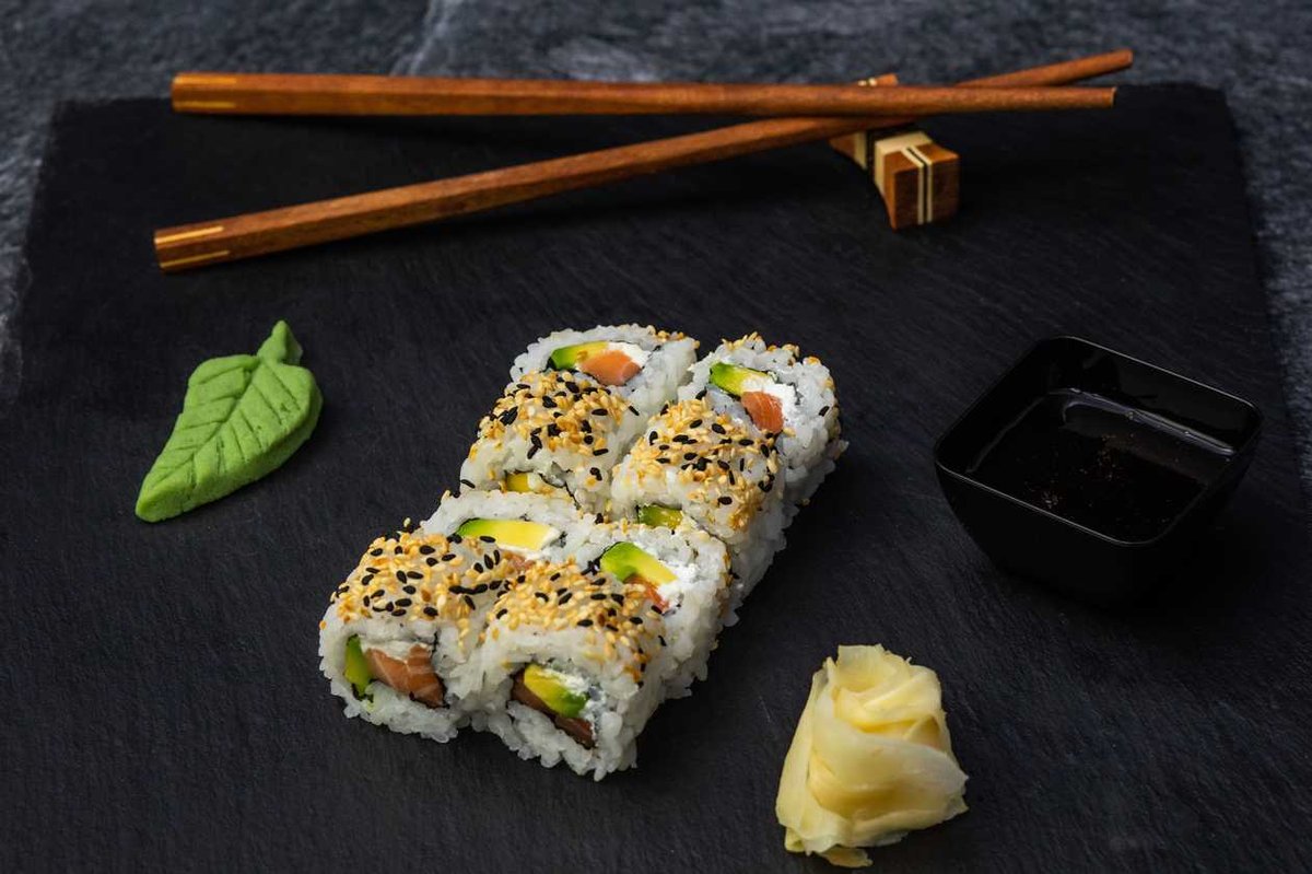 Roll somon and feta
