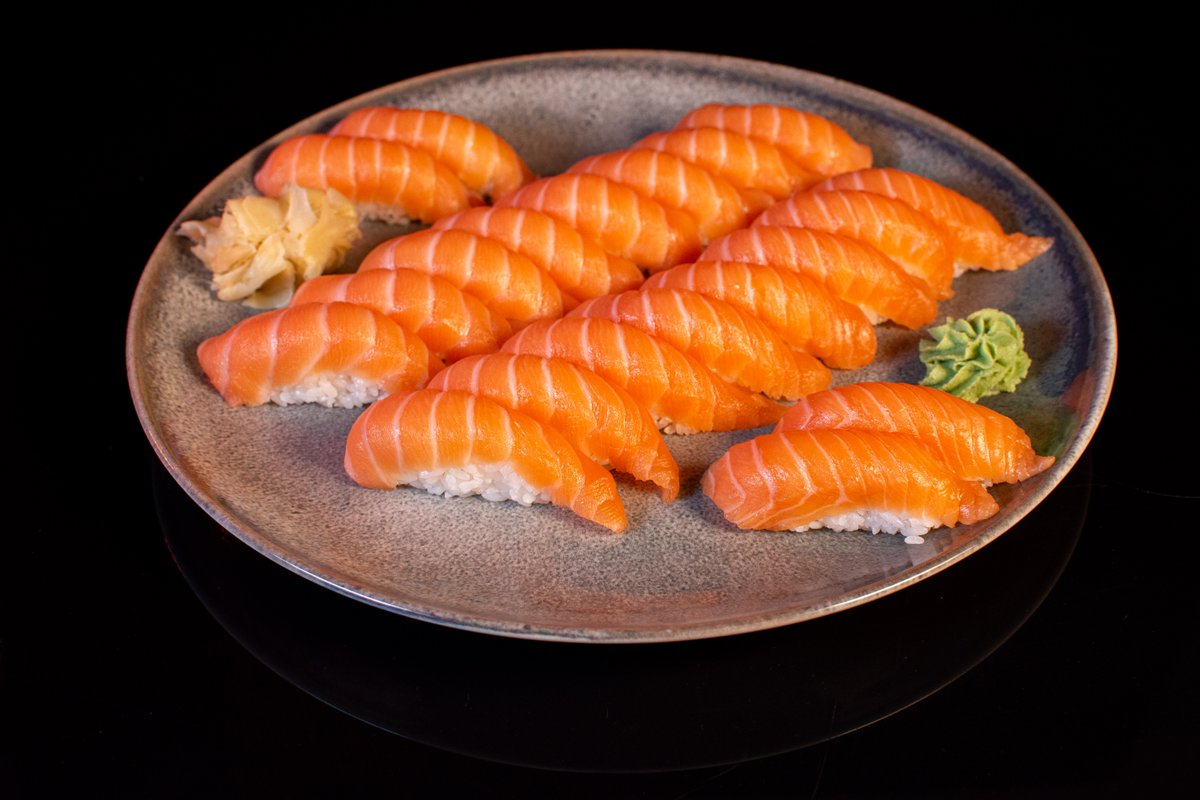 Set 20 Nigiri somon.