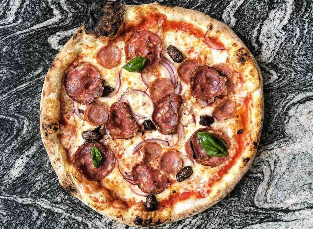 Pizza pepperoni