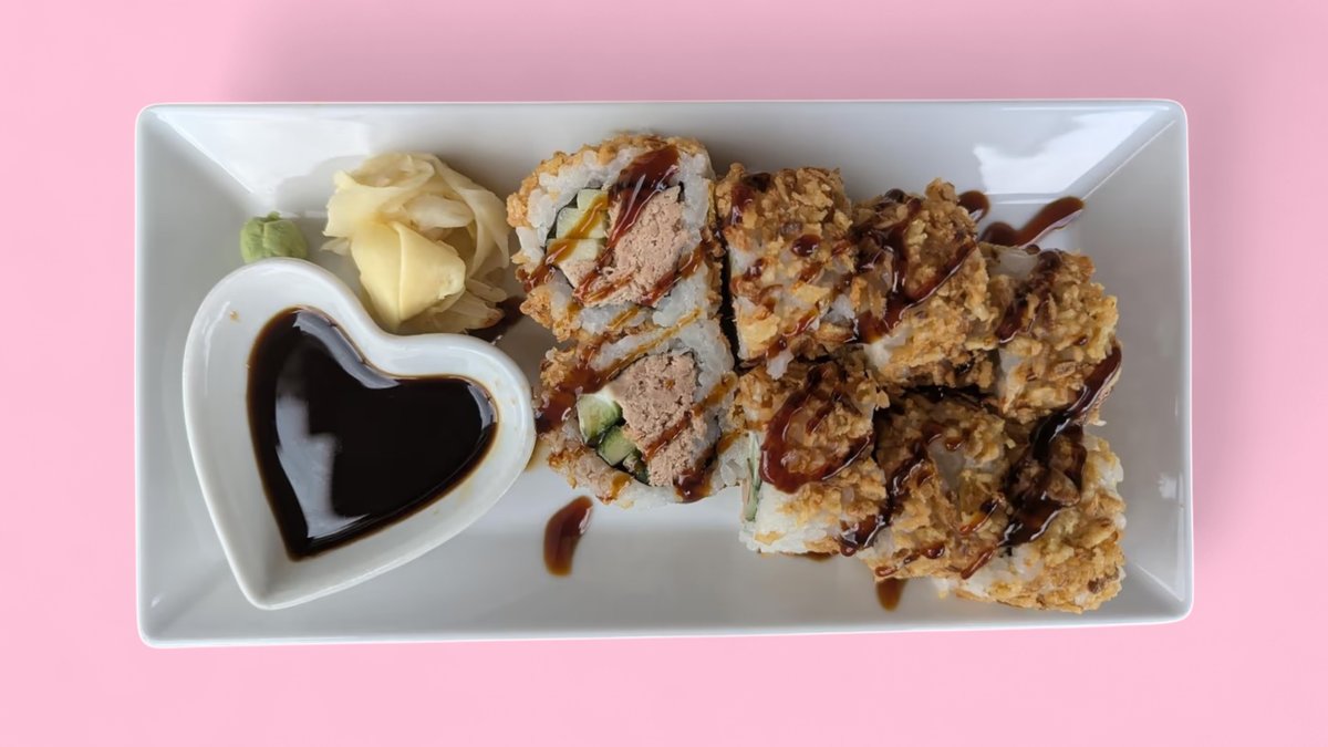 505. Uramaki Crunchy Tuna Mayo