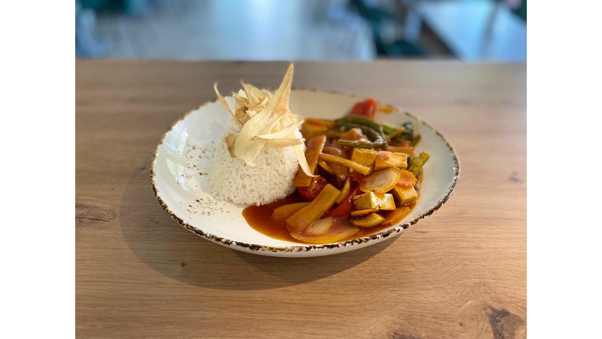 Vegan Sweet and Sour Stir-Fried