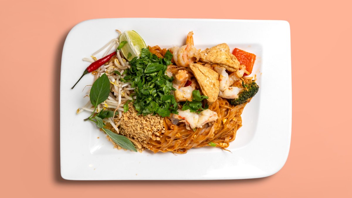 09. Phat Thai