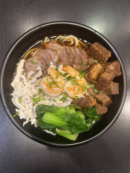 Combination Hand-Pulled Noodle套餐手工面