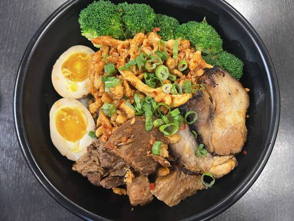 Meat Lover Rice Bowl肉碗