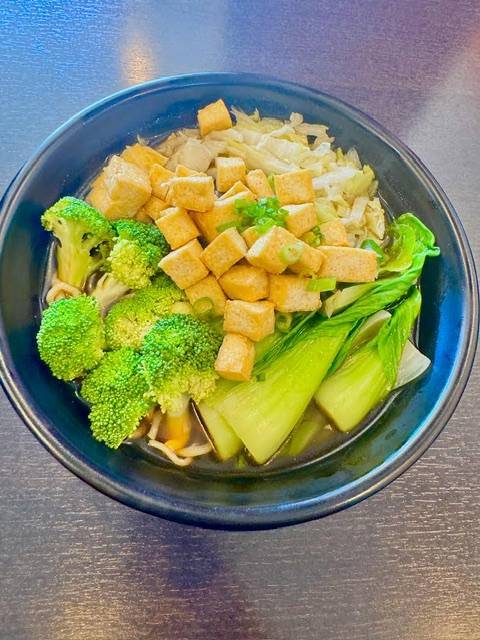 Tofu+Veggies Hand-Pulled Noodle豆腐菜手工面