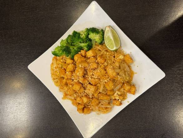 Tofu+Veggies Pad Thai豆腐菜炒泰河粉