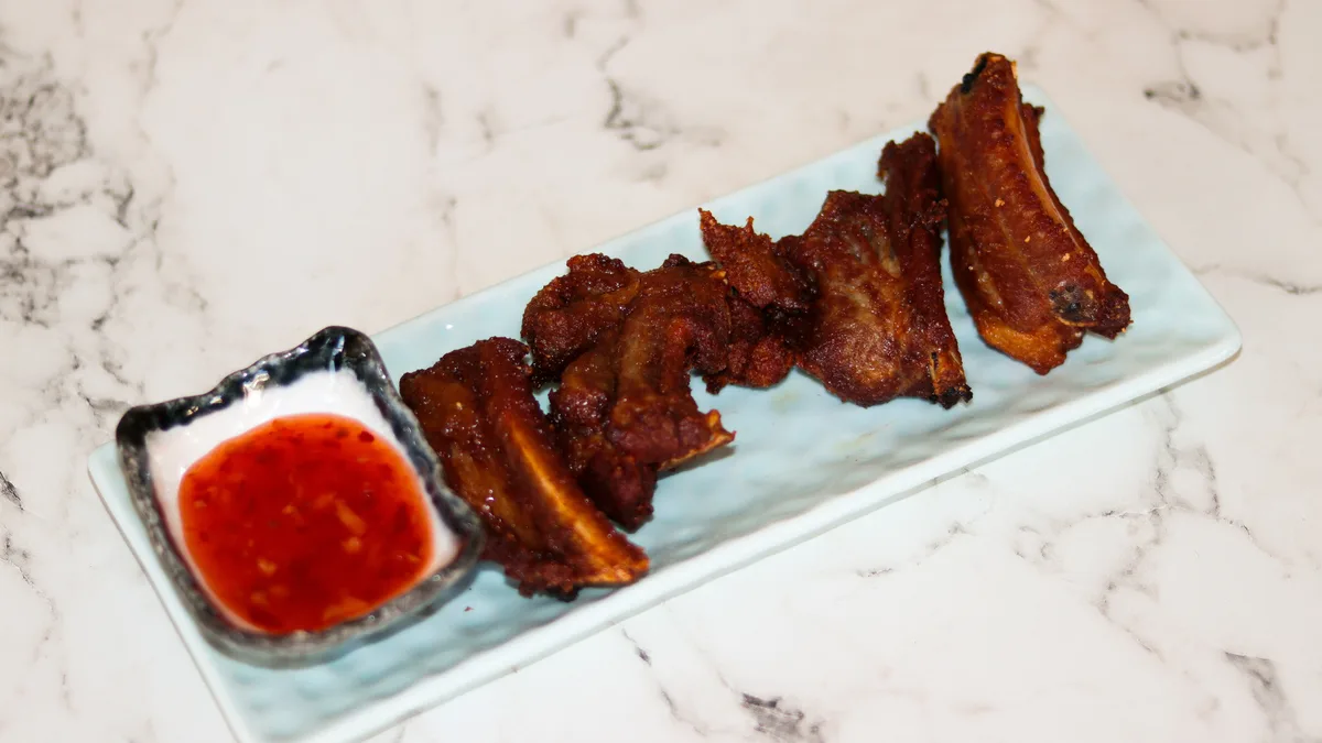38. Pork Ribs With Garlic Sauce