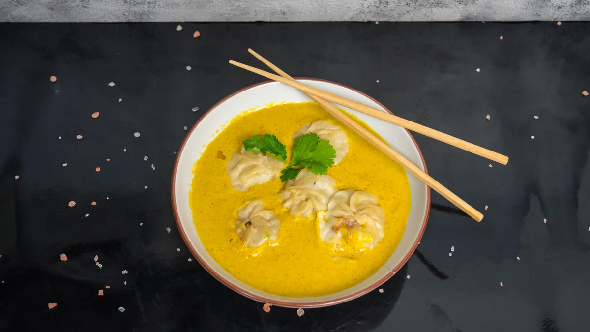 Momo Soup