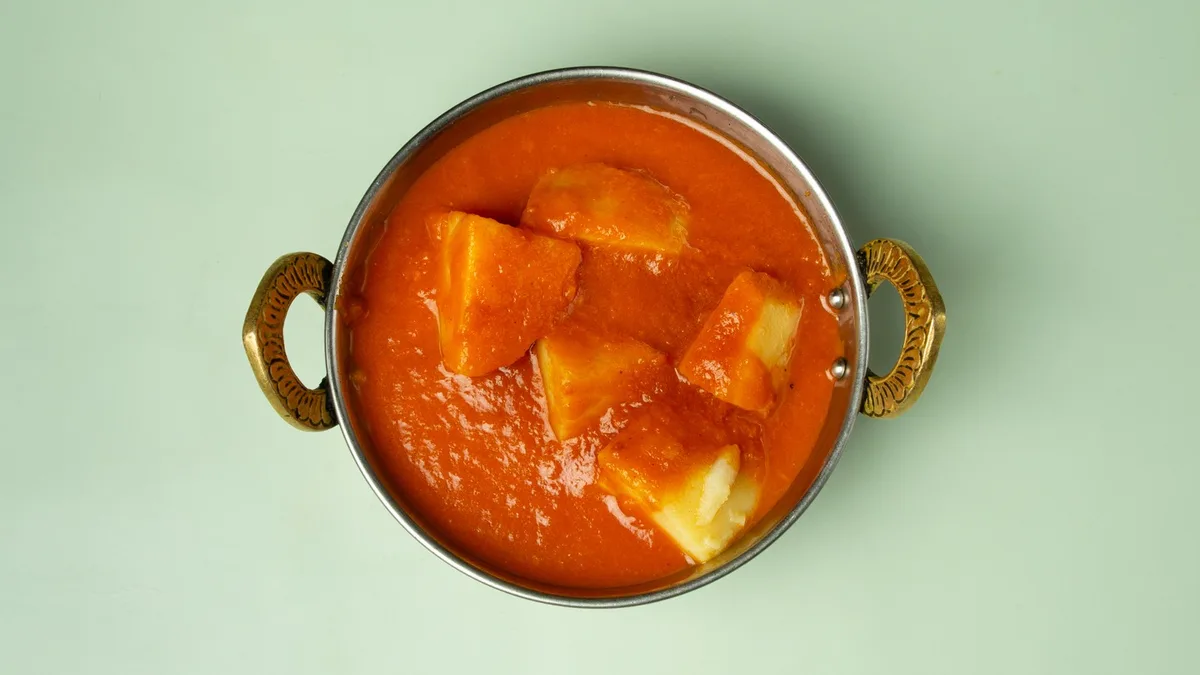 28. Aloo Vindaloo
