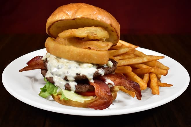 Chipotle Bleu Cheese Burger