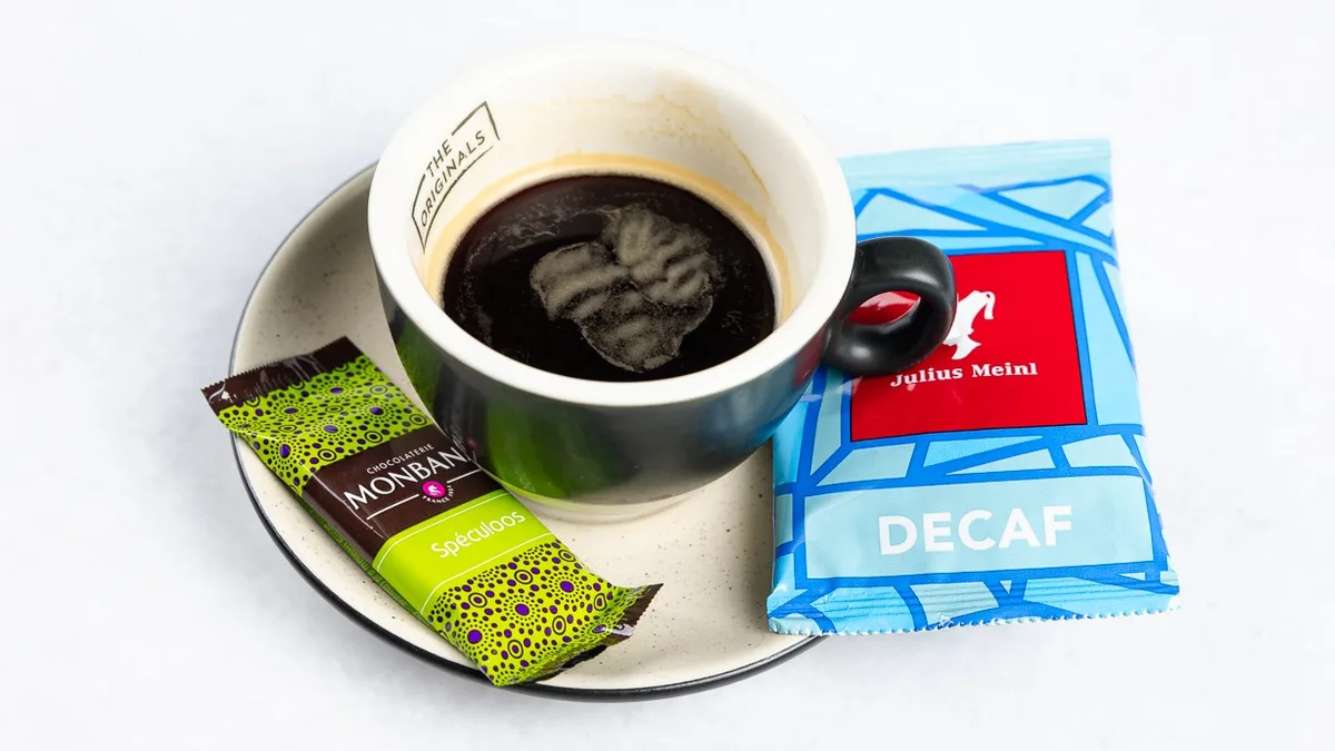 Brezkofeinski americano
