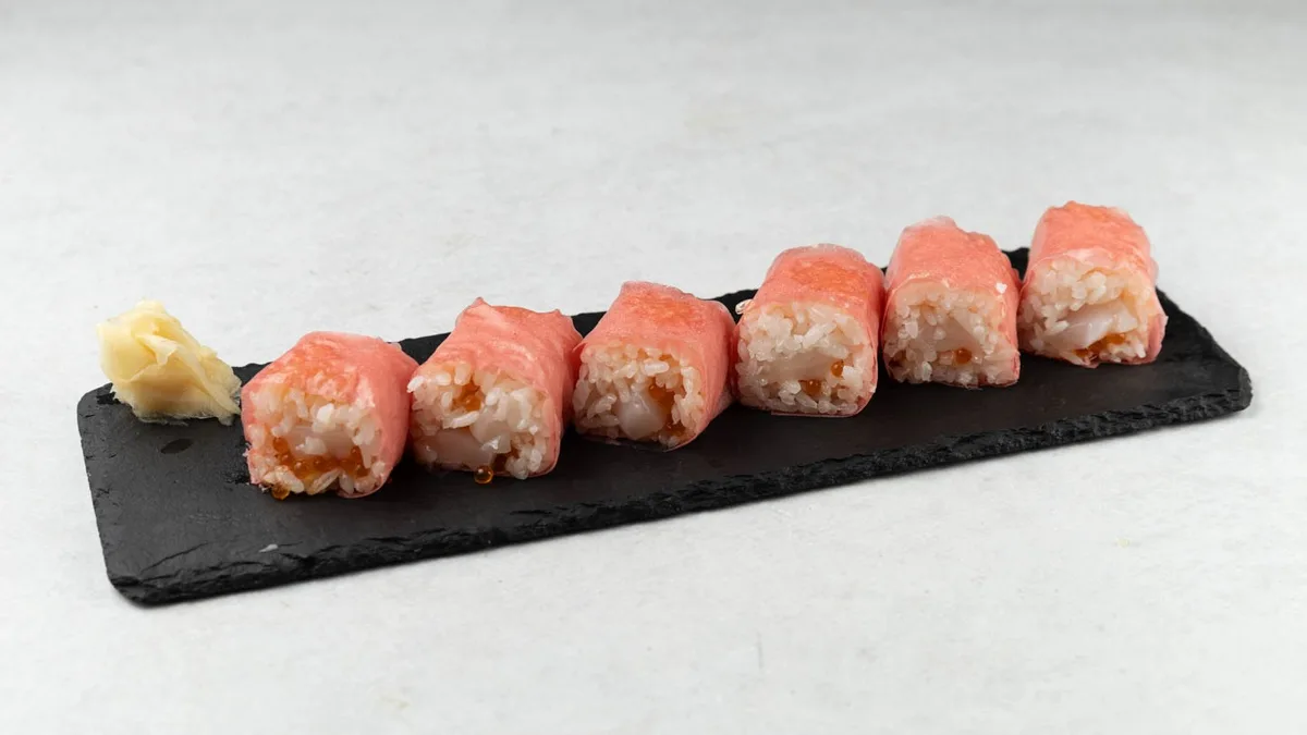 Ikura-Hotate Roll