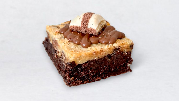 Brookie Kinder Bueno White