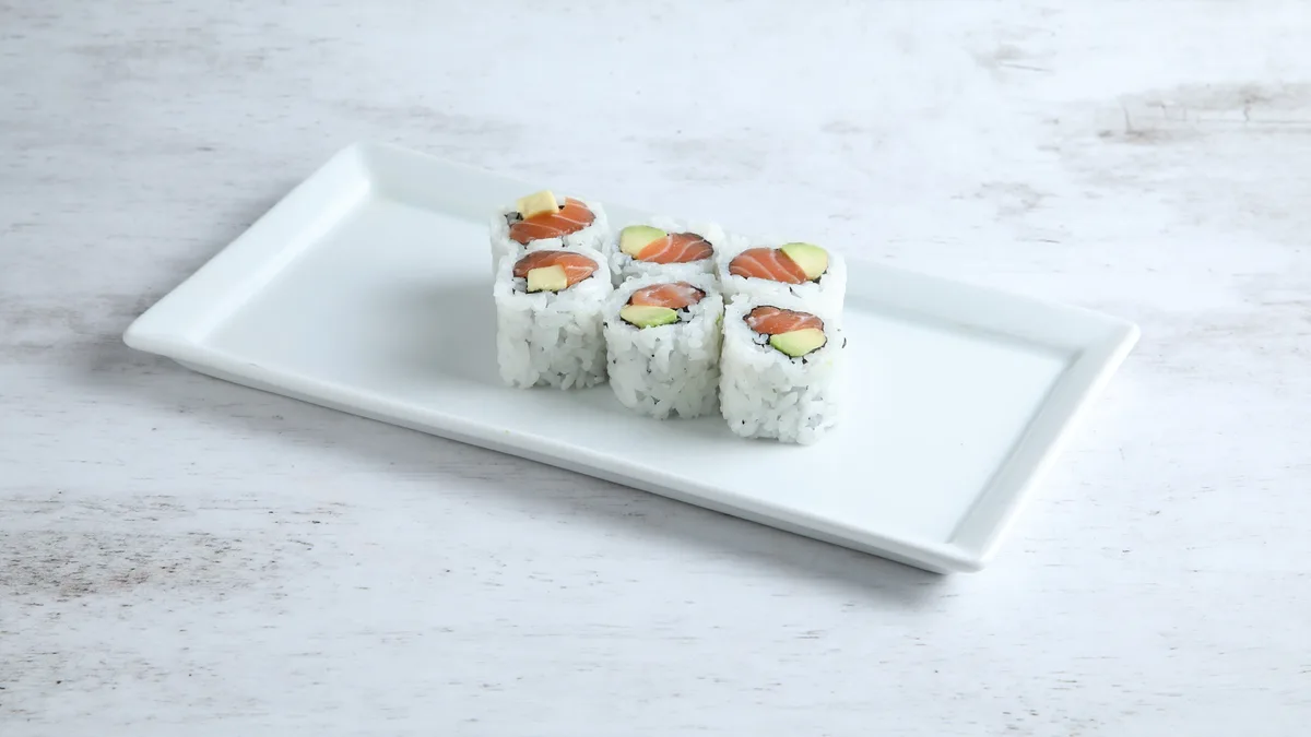 Fresh Salmon Rolls