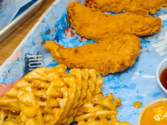Kid's Chicken Tendies 2 PC