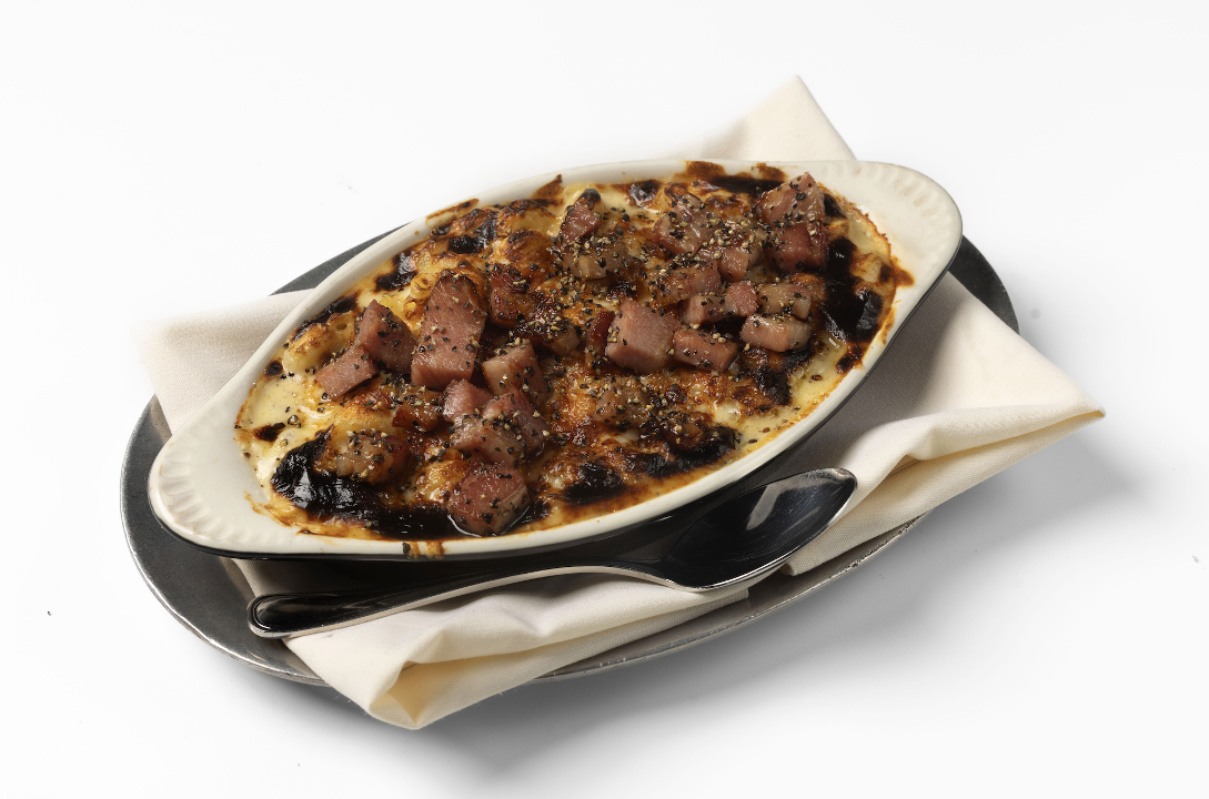 Bacon and Black Pepper Mac and Cheese