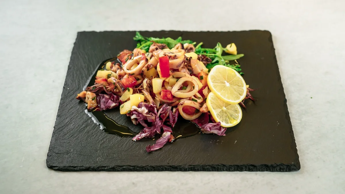 Salata od lignji i hobotnice