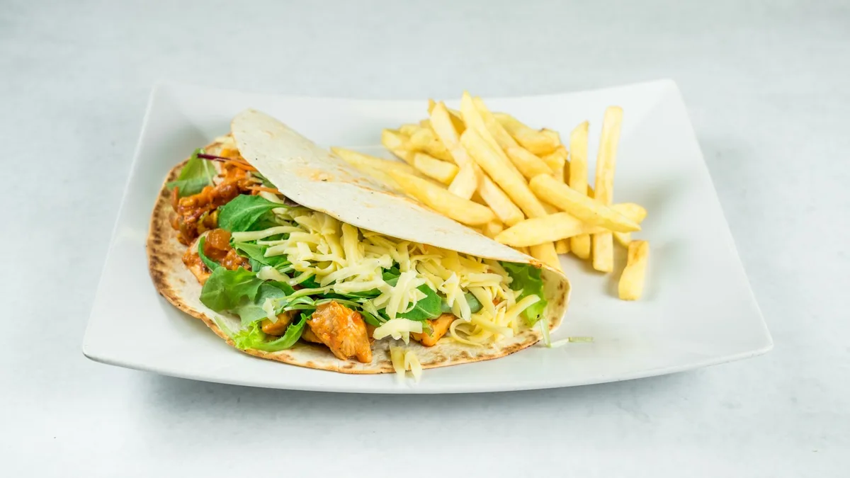 Tortilla "August" i pommes frites