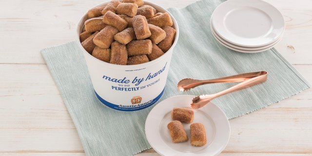Cinnamon Sugar Pretzel Nuggets Bucket