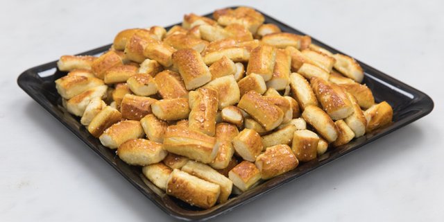 Original Pretzel Nuggets Party Tray