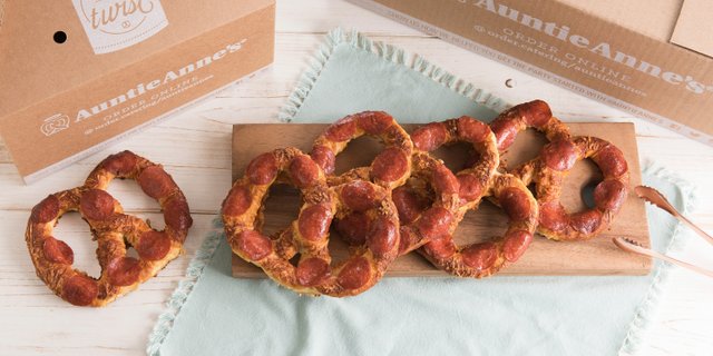 Pepperoni Pretzel Package