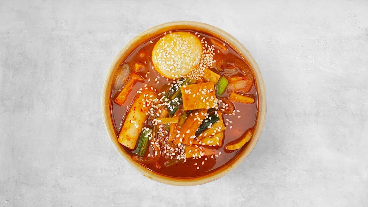 떡볶이 1 인분 - Tteokbokki 1 fős adag