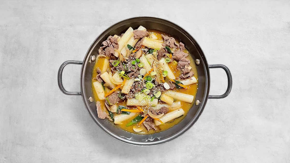 궁중떡볶이 2 인분 - Royal Tteokbokki 2 fős adag