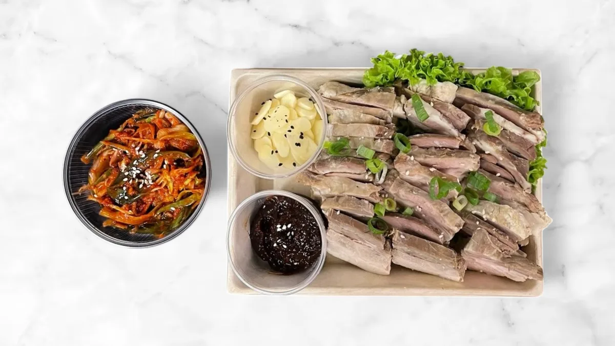 파김치 보쌈 (500g) - Bossam (500g) with spring onion kimchi