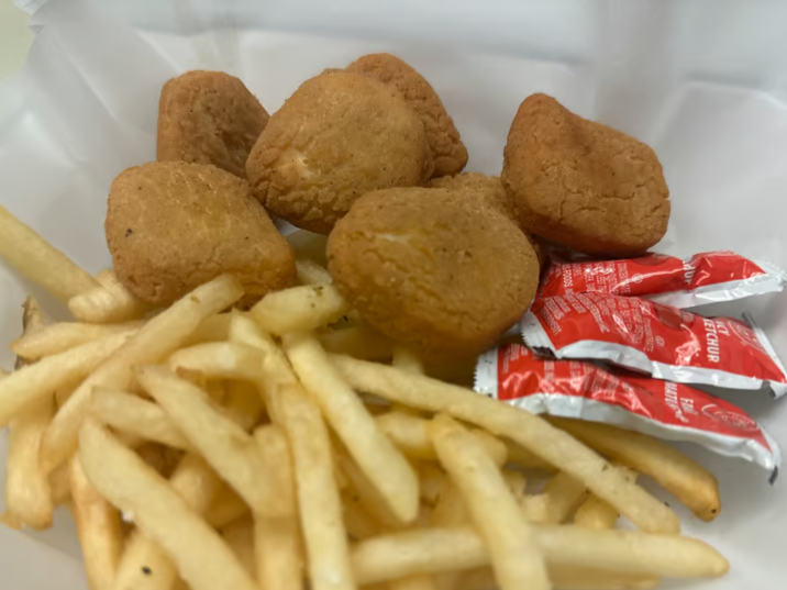Chicken Nuggets Fries
