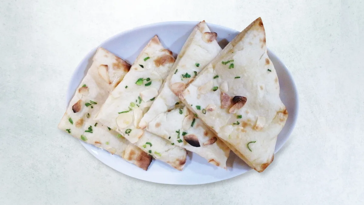 Garlic cheese nan
