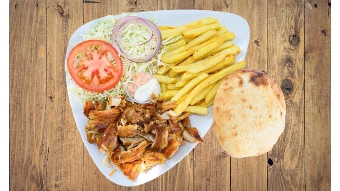 Kebab la farfurie mixt, vită-pui