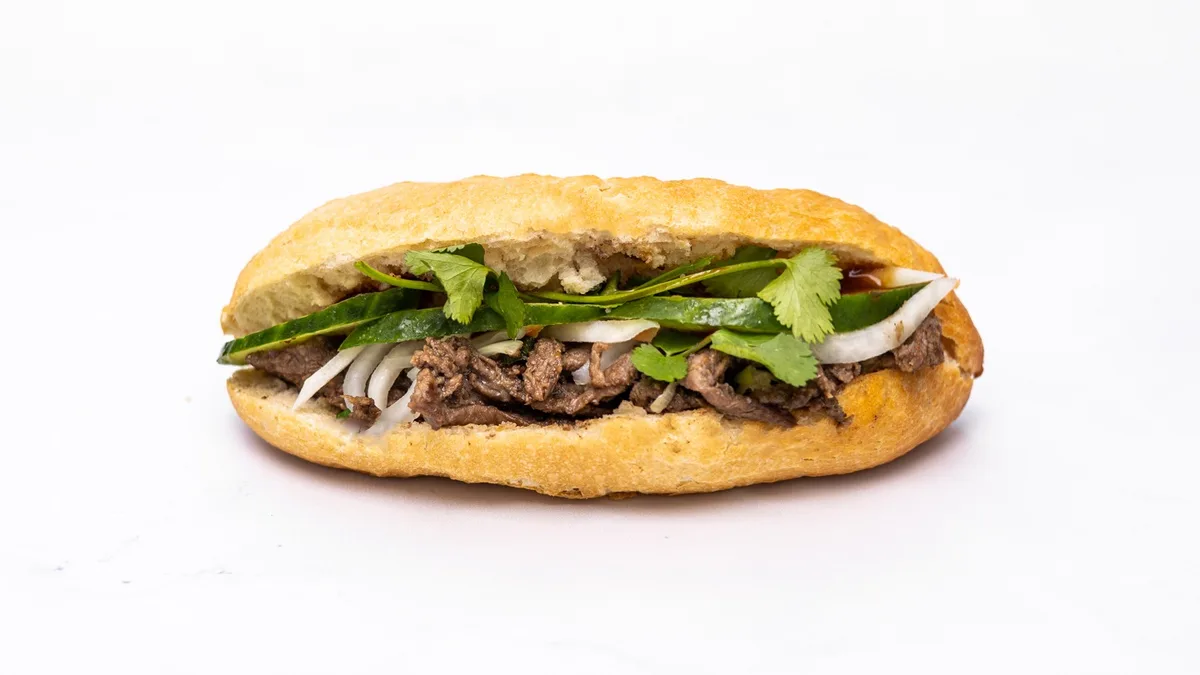 "BANH-MI" s grilovaným hovädzím mäsom