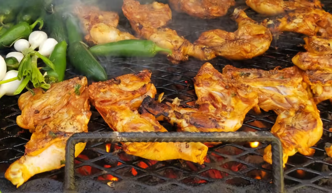 Chicken leg quarter (pollo asado). pieza