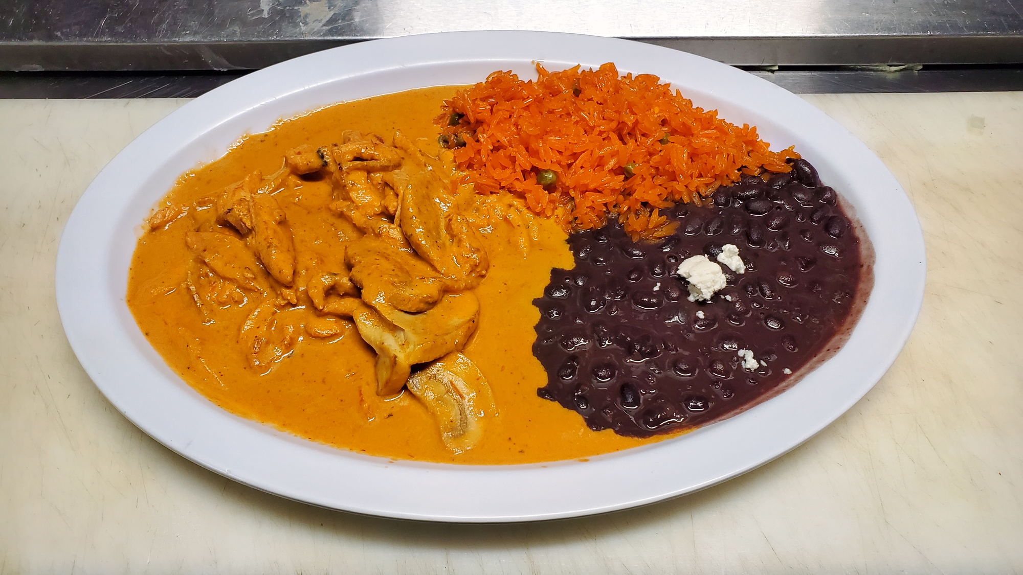 Chipotle Chicken (pollo chipotle).