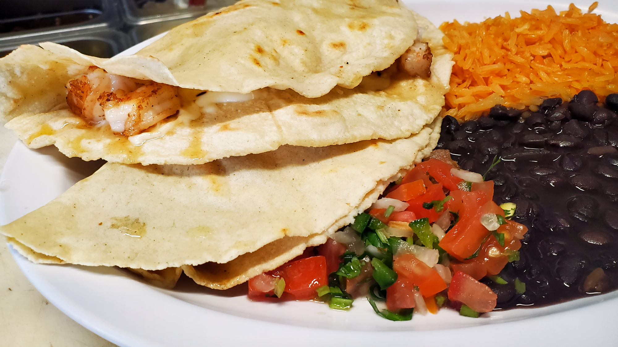 Quesadilla Mixteca platter