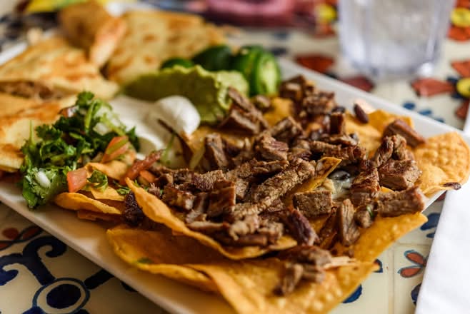 Aztecas Sampler