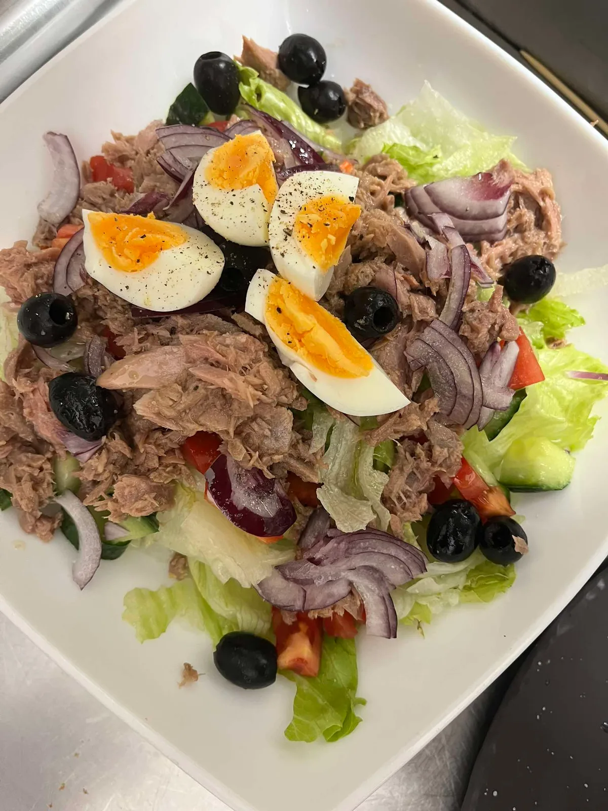 Insalata con tonno
