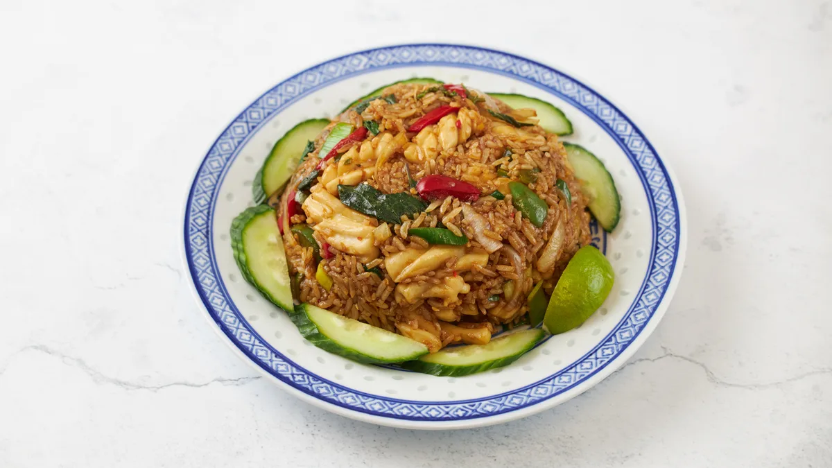 15. Khau Phad Ka Praw (tulinen)
