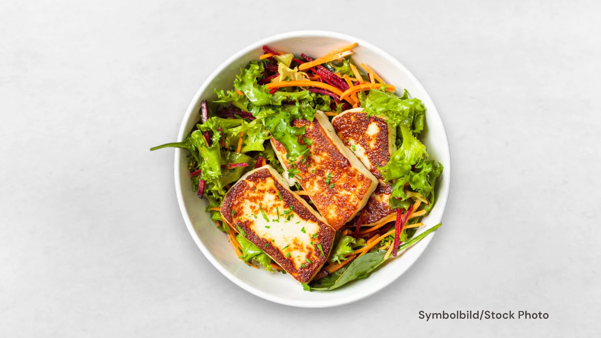 Halloumi Schale