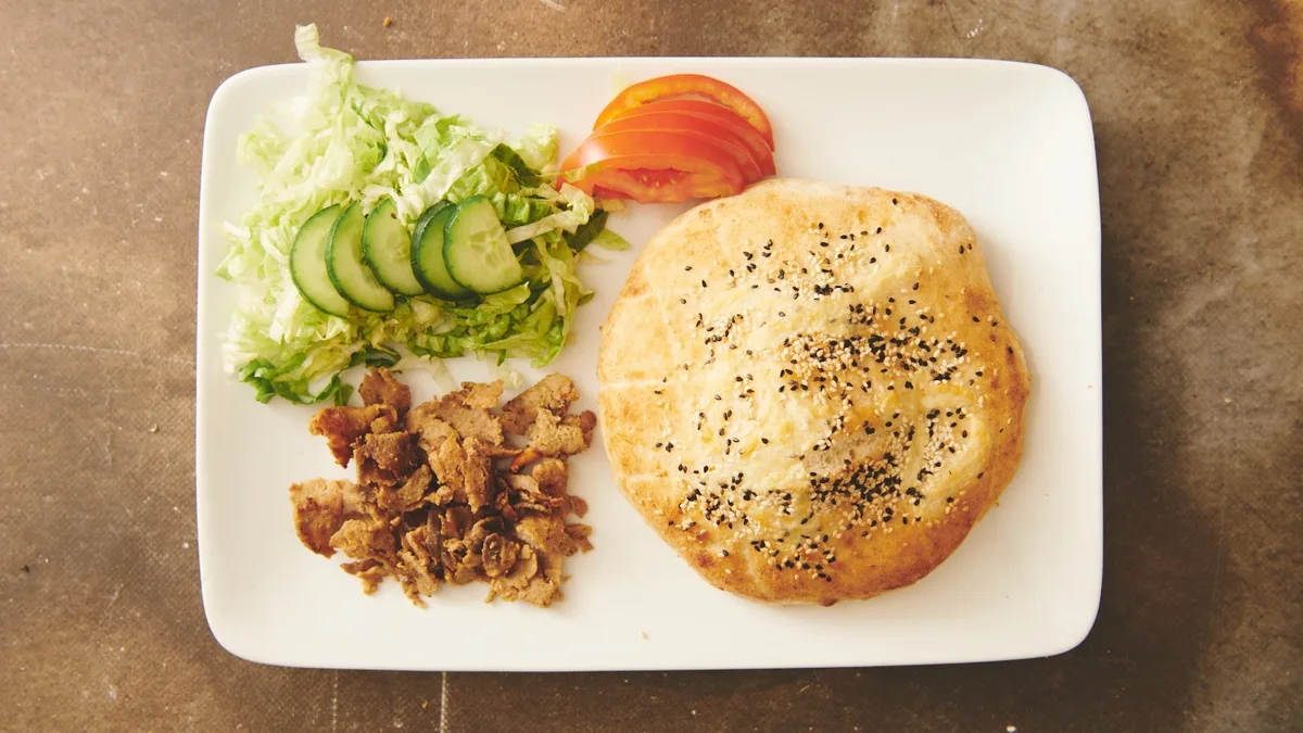 60. Pita kebab