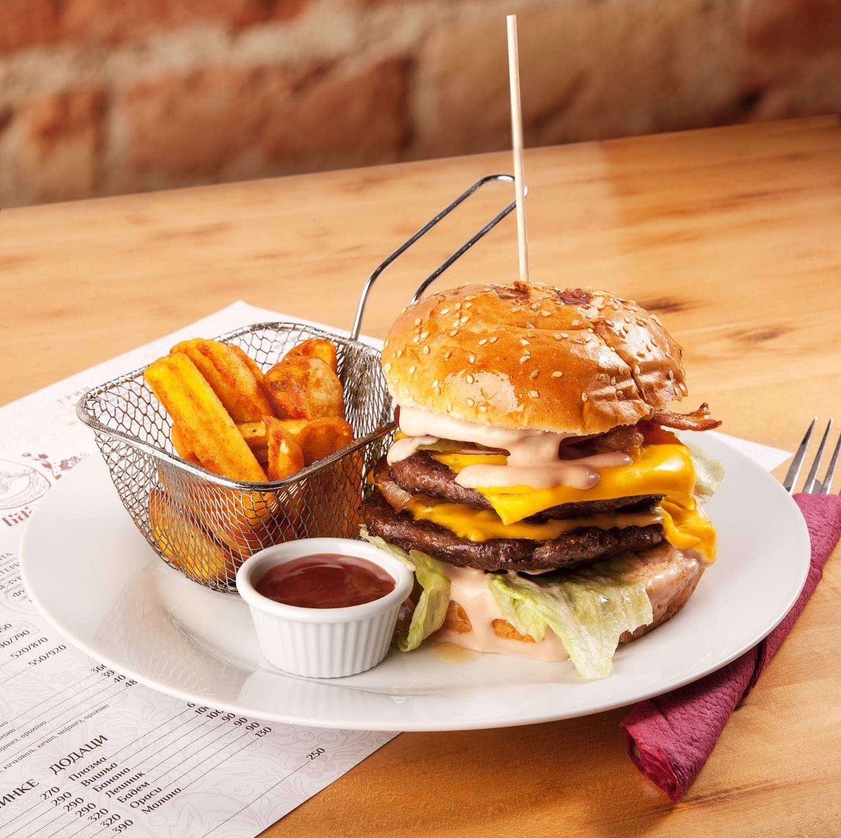 Babuška dupli burger