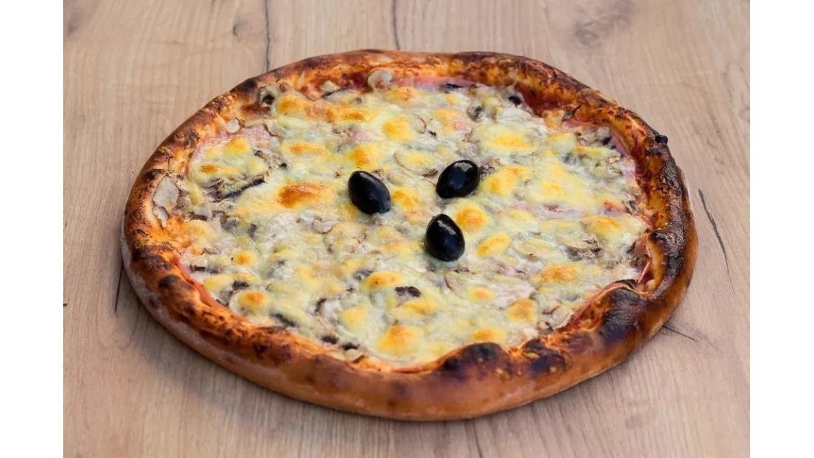 Prosciutto e funghi